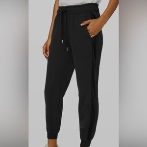 Lululemon joggers with black velvet strip along sides